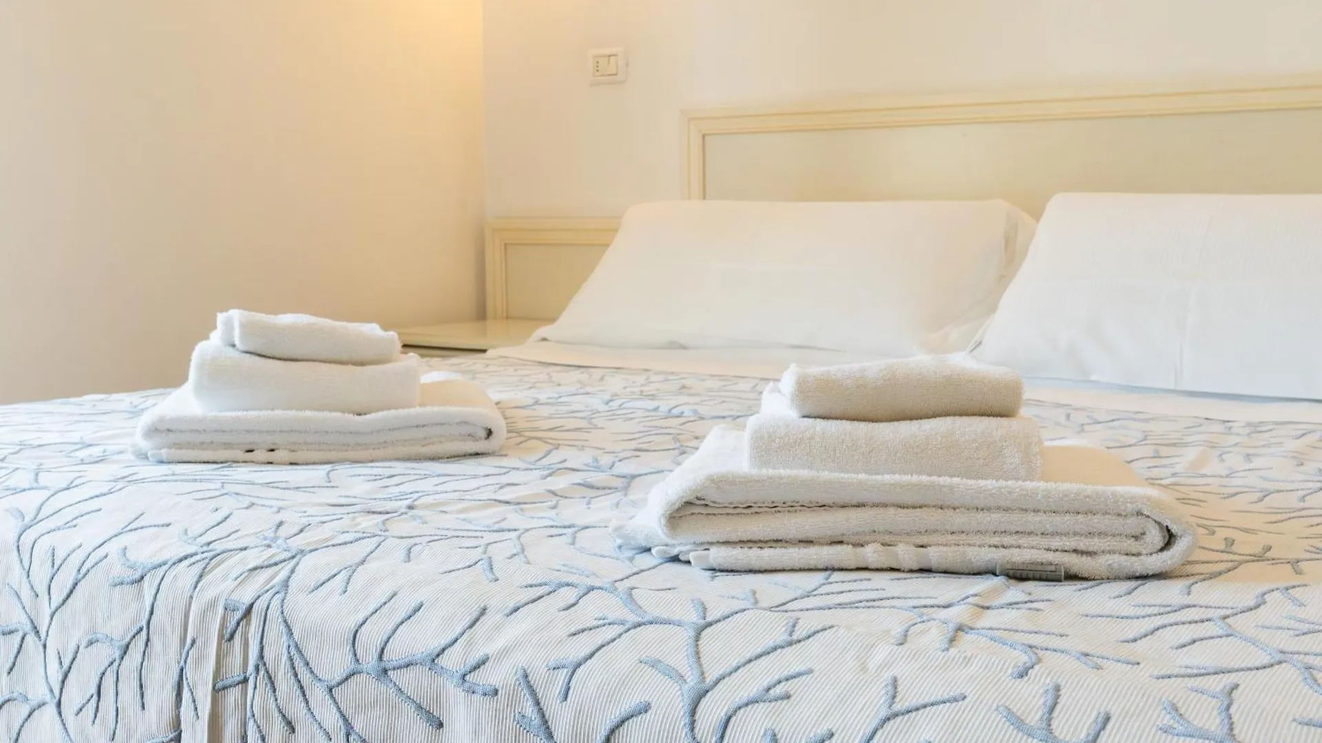 Residence Marconi Mare Rimini 3*,  İtalya