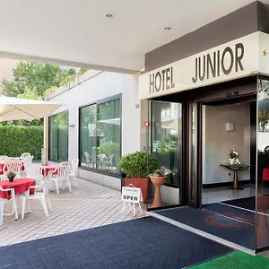 Otel Junior