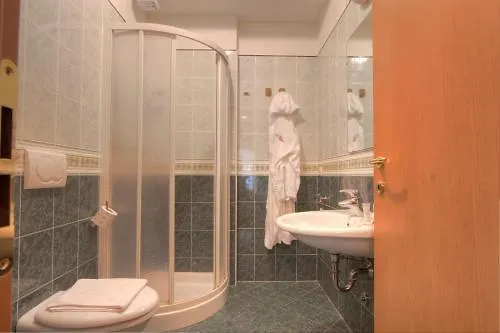 Residence Marconi Mare Римини