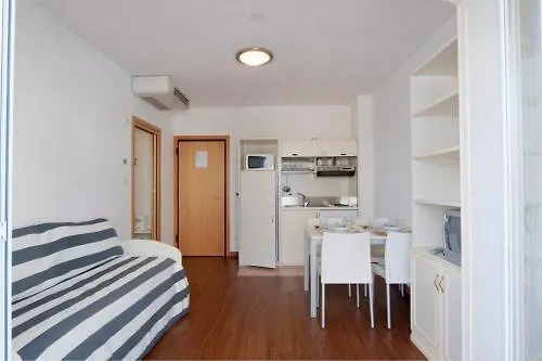 Residence Marconi Mare Римини Апарт-отель