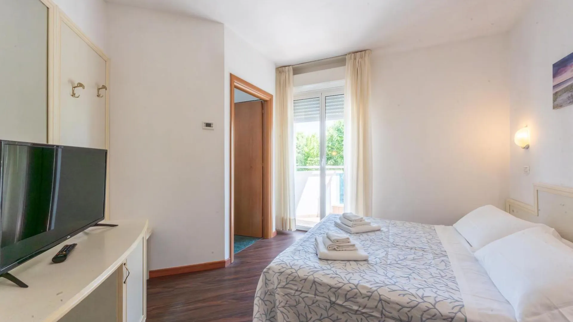 Residence Marconi Mare Римини 3*,  Италия