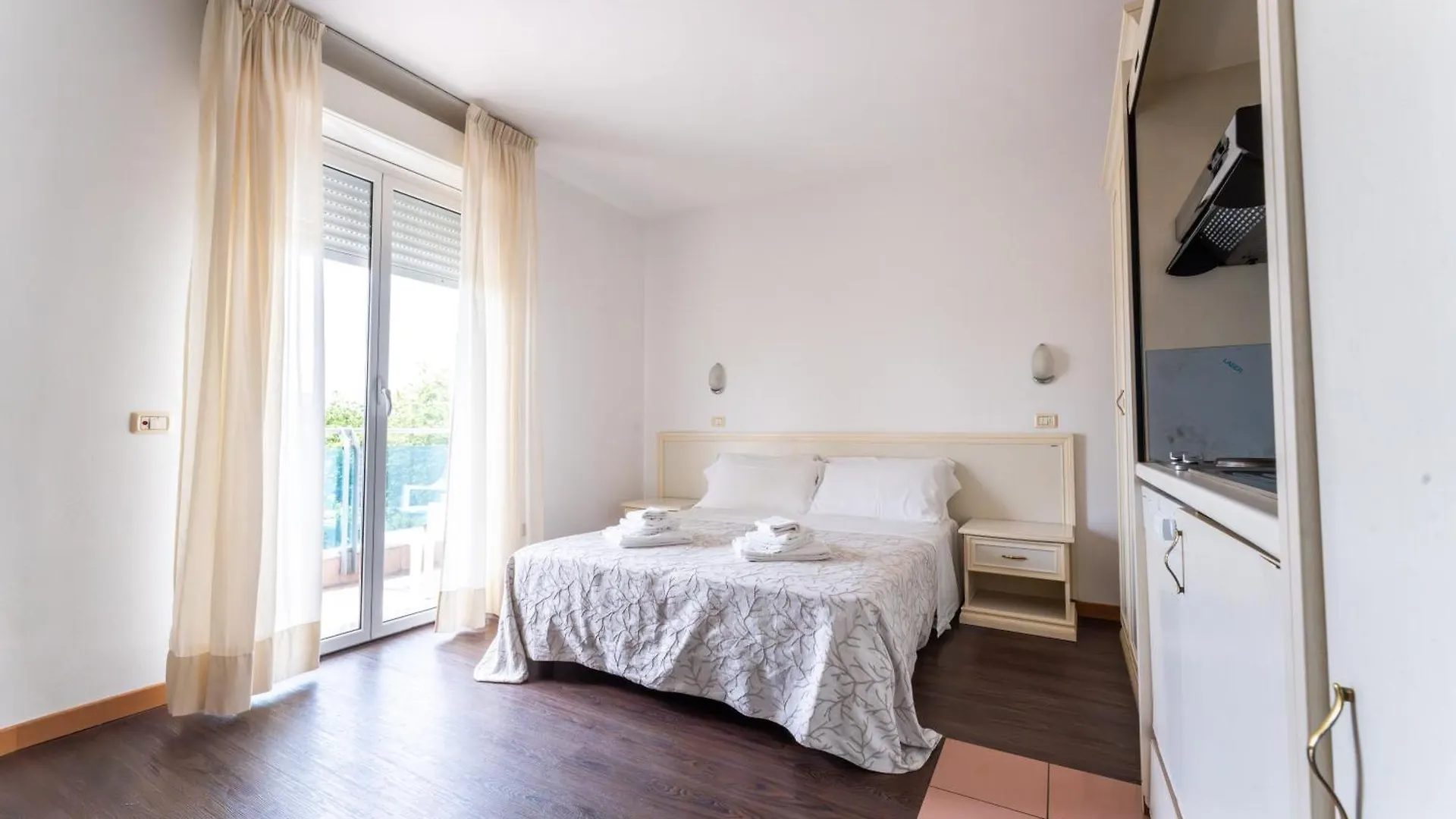 Апарт-отель Residence Marconi Mare Римини