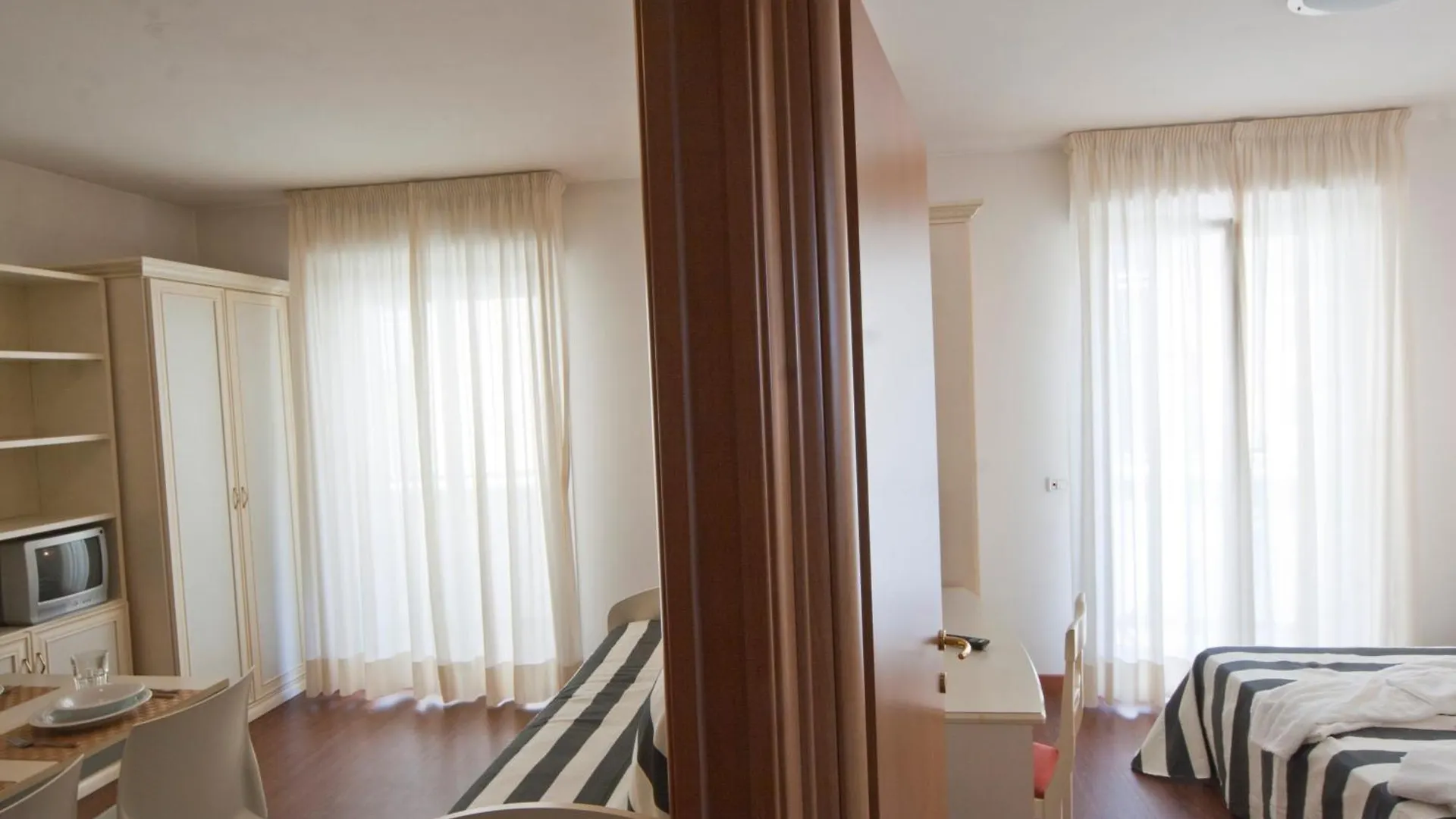 Residence Marconi Mare Римини